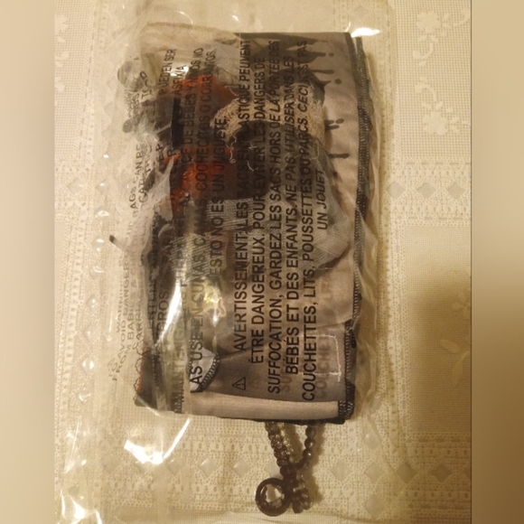 🆕 Girls Prom Corpse Costume, Girls M 8-10 - Rubie's Costume Co., NWOT - Picture 10 of 15